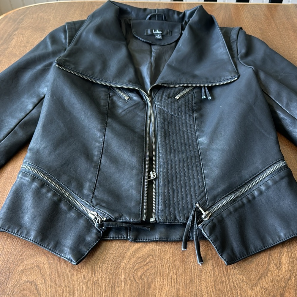 Leather jacket - Picture 4 of 5